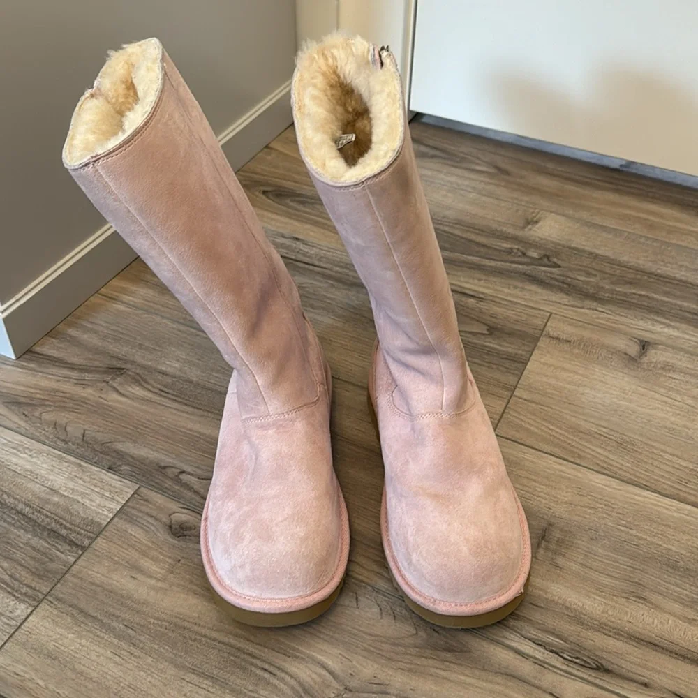 UGG Australia Hayden Pink Suede Rainbow Side Zip Boots SN 5655